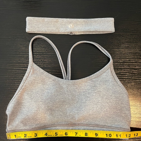 Lululemon sports bra with matching headband - Picture 3 of 4